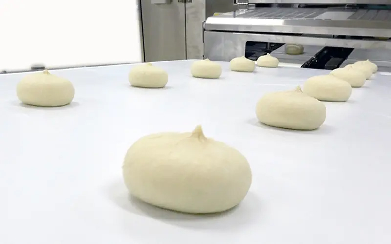 あんパンからバゲットまで幅広い製品を高品質・高効率に生産
